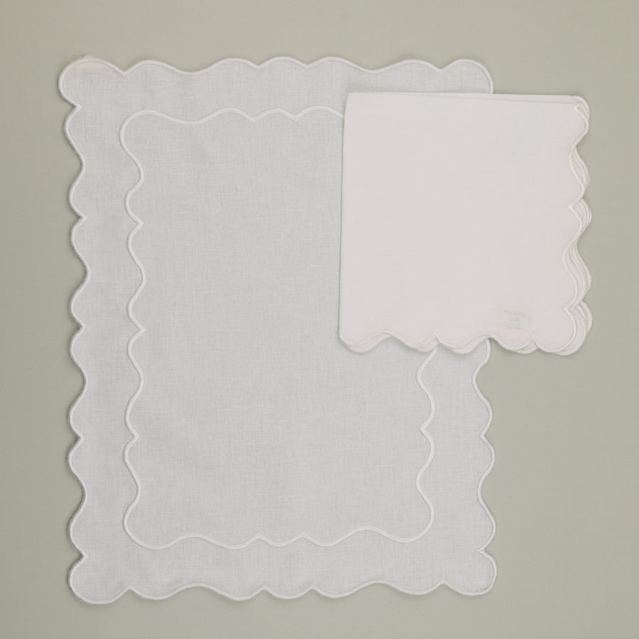 Set of Ondulado Napkin & Placemat, White with White Embroidery (4 Pcs Each)