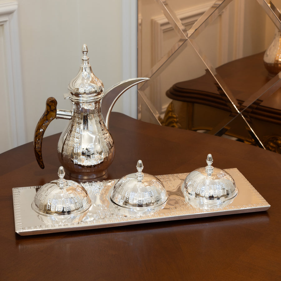 3-Section Tray on Chisel No. 16 with Metal Knob Covers