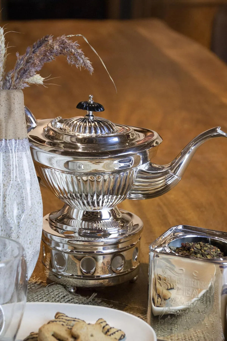 QUEEN ANNE Tea Pot