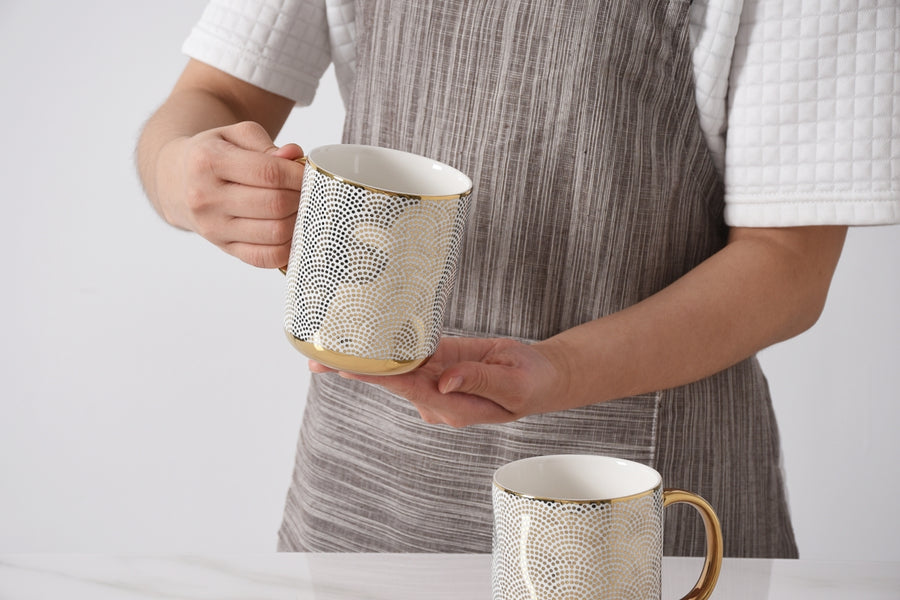 Set of 2 Dotted Mugs