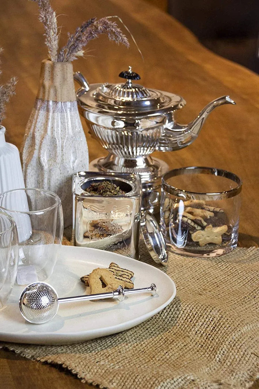 QUEEN ANNE Tea Pot